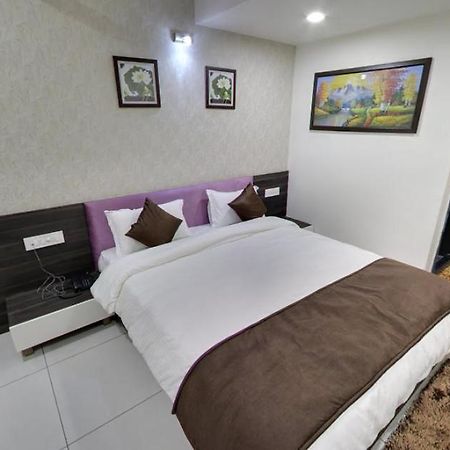 Hotel Best Velly Gandhinagar Dış mekan fotoğraf