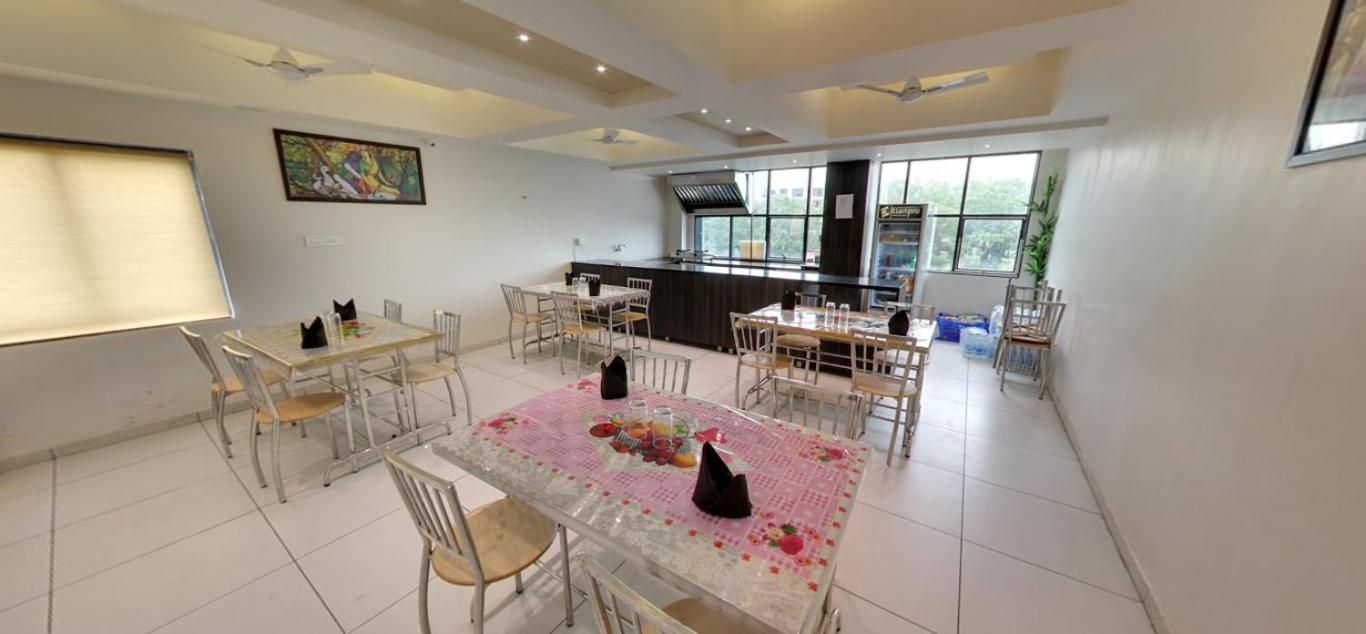 Hotel Best Velly Gandhinagar Dış mekan fotoğraf
