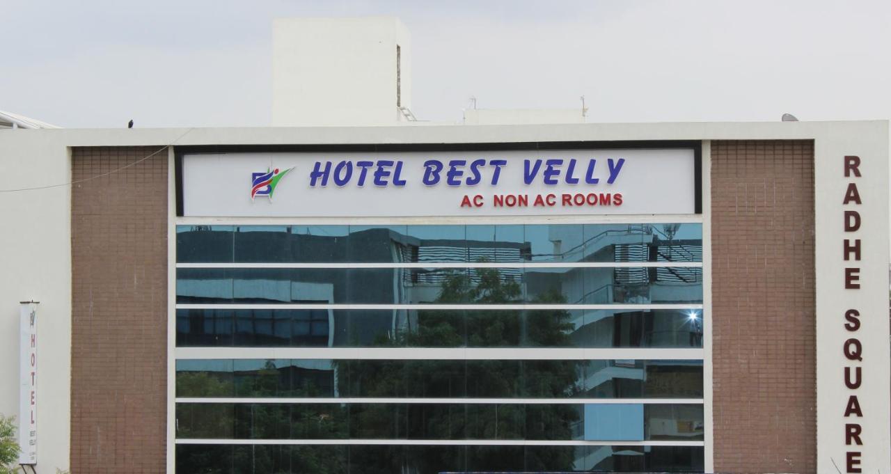 Hotel Best Velly Gandhinagar Dış mekan fotoğraf